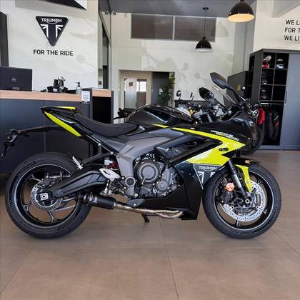 TRIUMPH DAYTONA 660 TRIUMPH DAYTONA 660